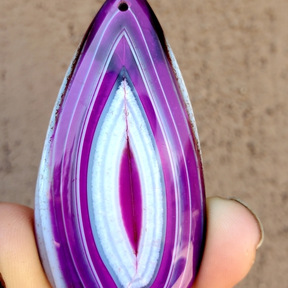New Purple Onyx Agate Teardrop Pendant. - Picture 4 of 7
